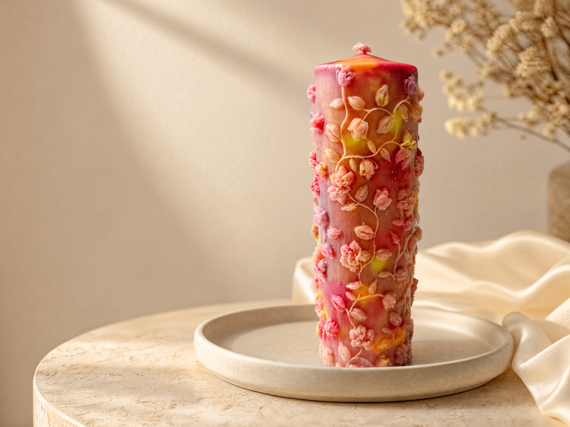 XESODIT Aurora Garden Floral Pillar – UV Glow Low-Temperature Wax Play Candle