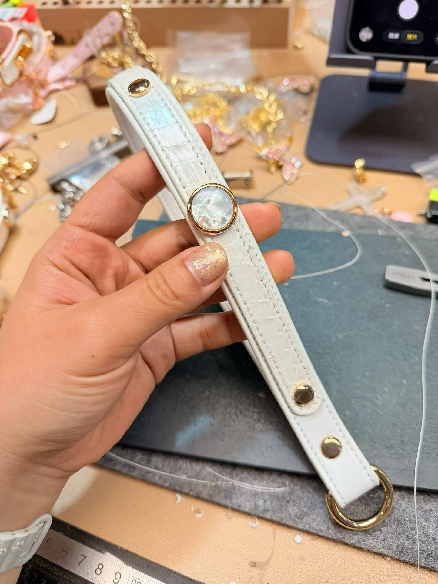 Handmade White Iridescent BDSM Collar with Gold-Tone Chain